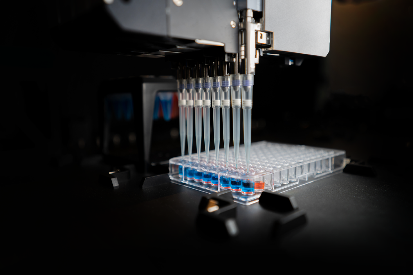Robotic pipetting systems, like DISPENDIX's G.STATION NGS Workstation, are particularly useful for parallel processing in HTS setups.&nbsp;